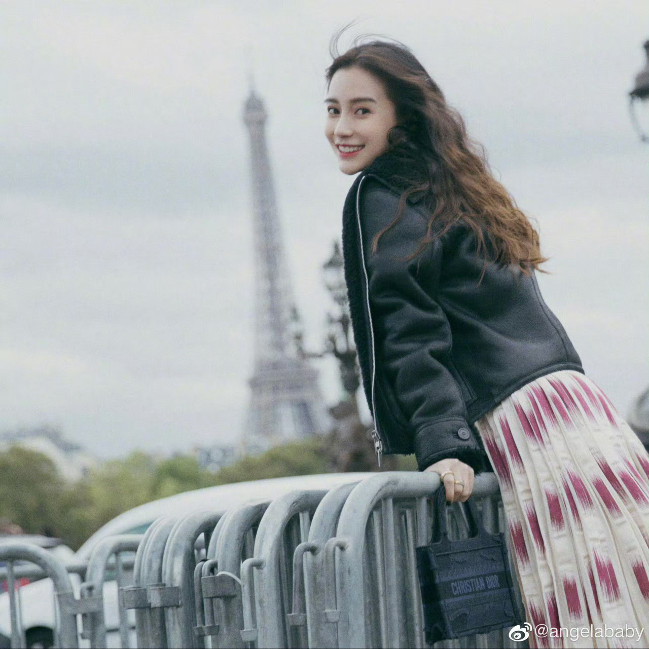 angelababy[超话] 🌸angelababy我留了一盏灯，在满城风雪之