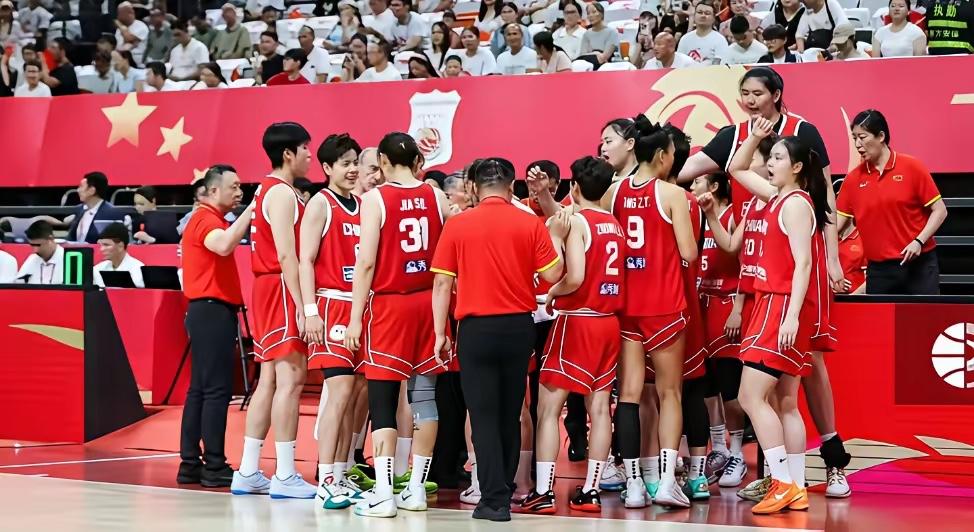 想知道吗？从今天（8月13日）开始至9月末，中国男女篮和男女排都有哪些赛事？感兴