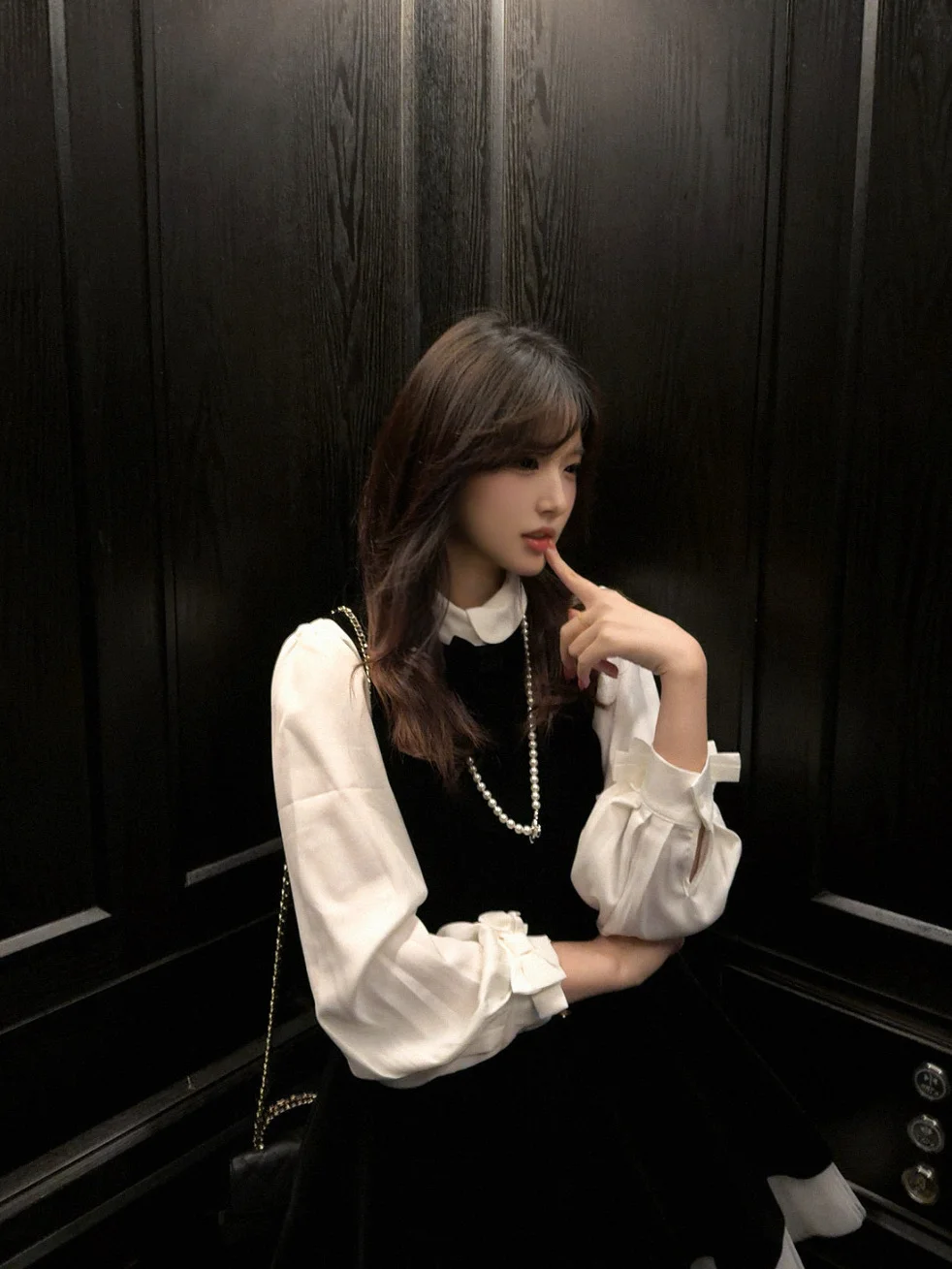 硬曲陪萌照