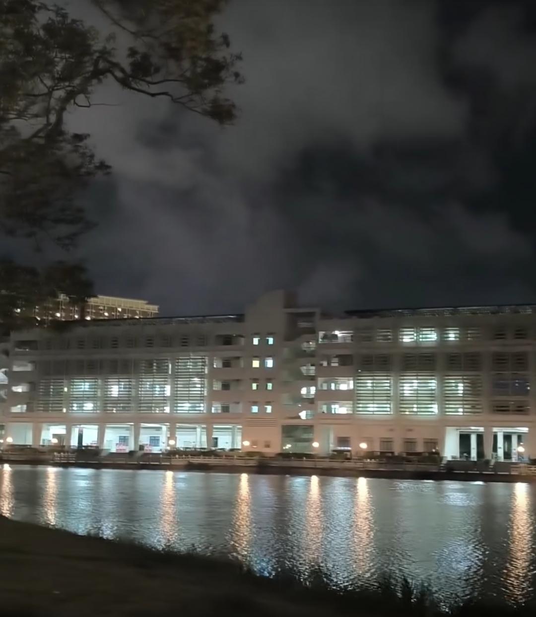 珠海中山大学夜景