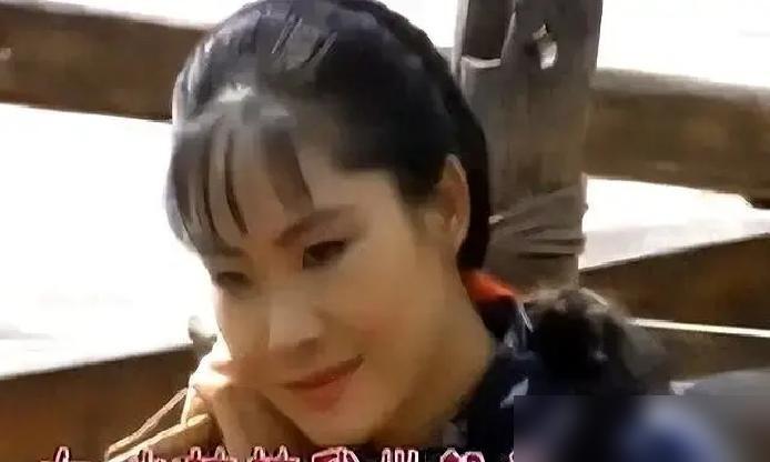 于文华给朱之文整理了一下衣领。

就这一个动作。

换来的是铺天盖地的私生子谣言