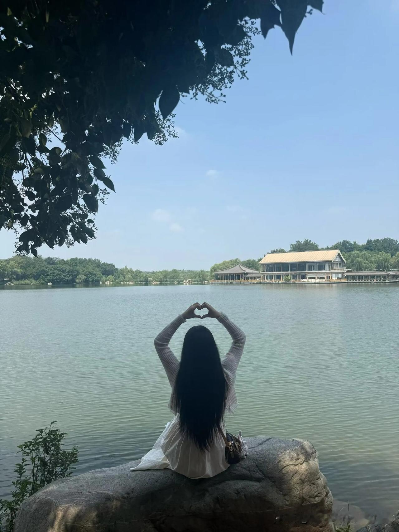 明天江苏将成强降雨中心，河南启用沙颍河泥河洼蓄滞洪区。