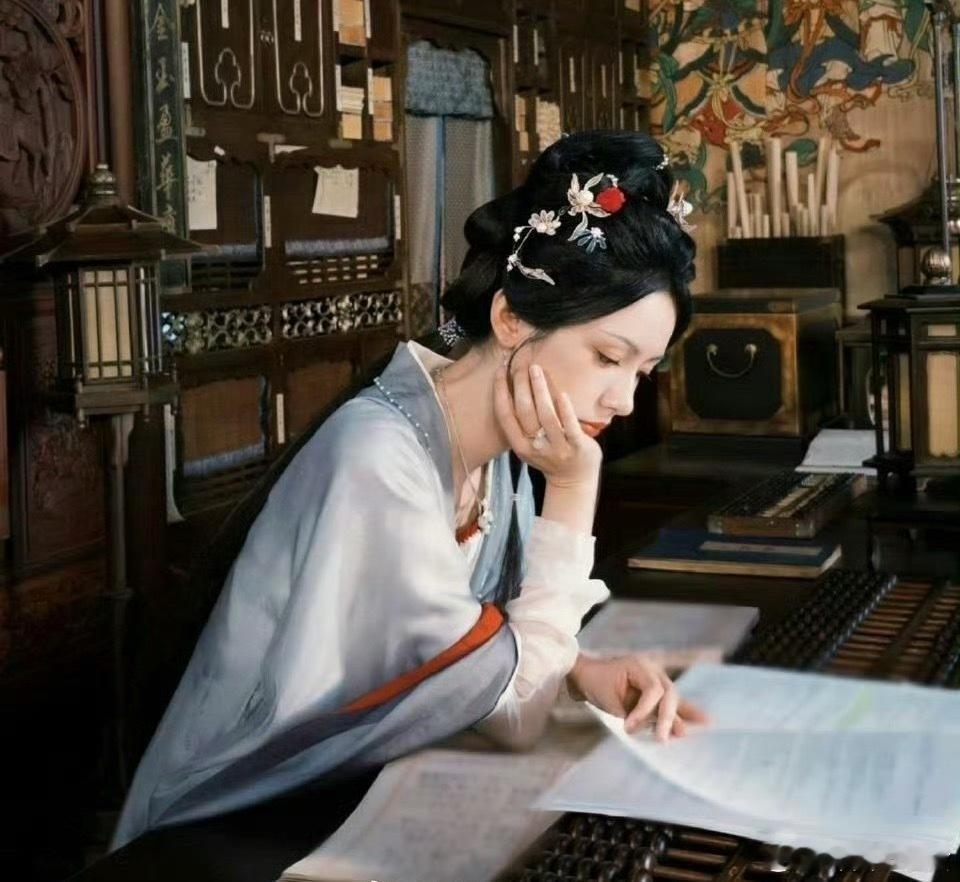 一瓯春网传男主原定一番，女主方注资后要求升番，上头不让公开撕番，平台为保播出居中