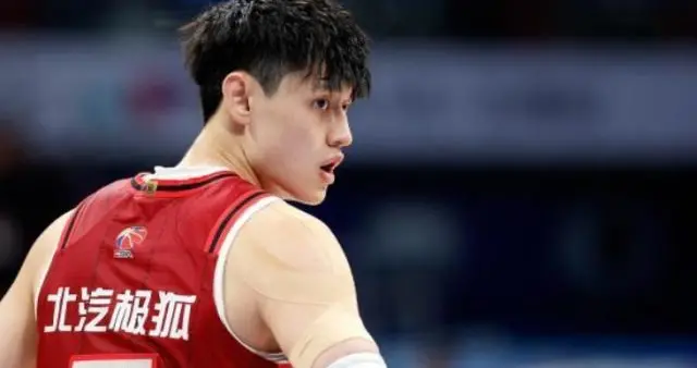 曾凡博将在今晚复出但未100%康复 直言凑个人也行