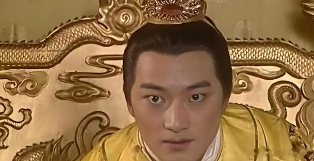 600 年，太子杨勇被废。他曾爬上大树，朝父亲所在方向大喊，试图引起父亲注意。远