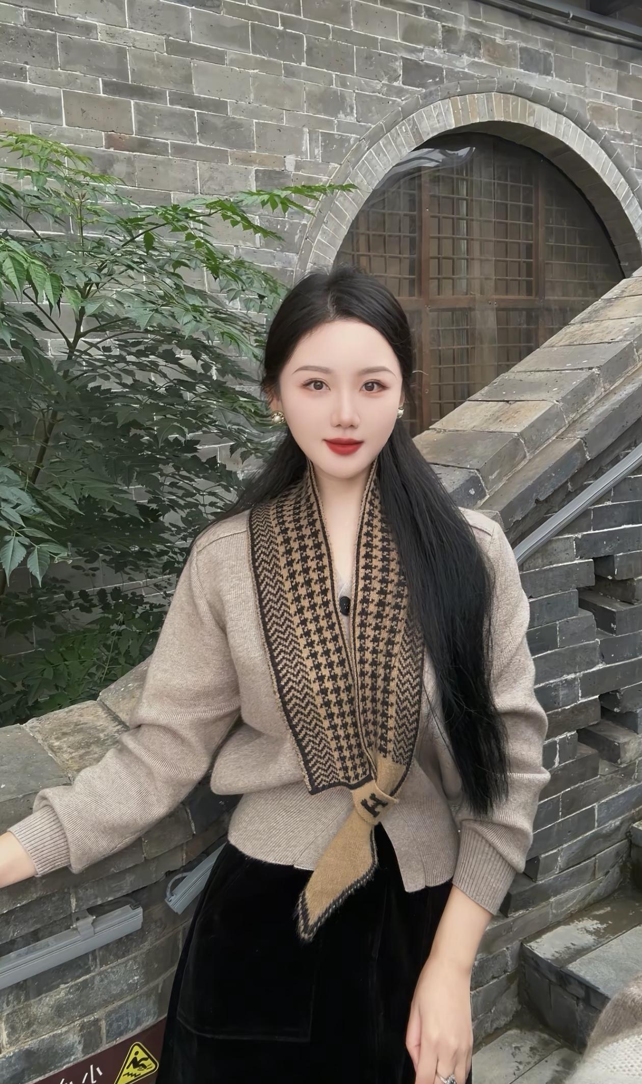 秋日穿搭指南：复古毛衣+黑色长裙，优雅又时髦！🍂👗👠