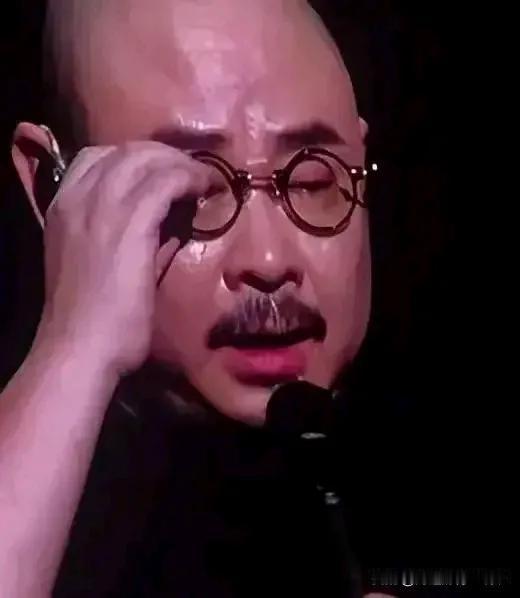 刀郎成都演唱会说明了什么？
这些年，一种观点认为: 当今社会世态炎凉，底层群众感
