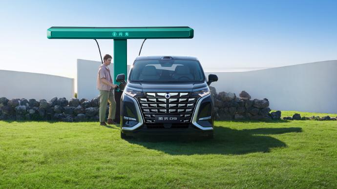 好消息！3月29号，第二代腾势D9正式开启预售啦，起售价38.98万，全方位升级