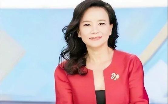 2020年的一天，央视著名主持人成蕾，像往常一样在访谈节目中闲聊，可就在这时，异