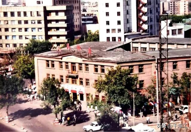 1991年6月27日，乌鲁木齐市委召开表彰争先创优先进集体和先进个人大会，全市6