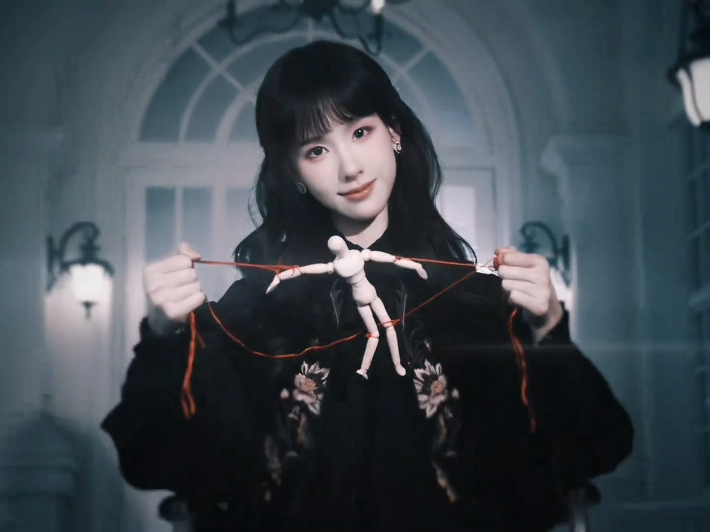 陈都灵这个病娇感太对味了 陈都灵白幼薇女王 陈都灵轮椅女主设定