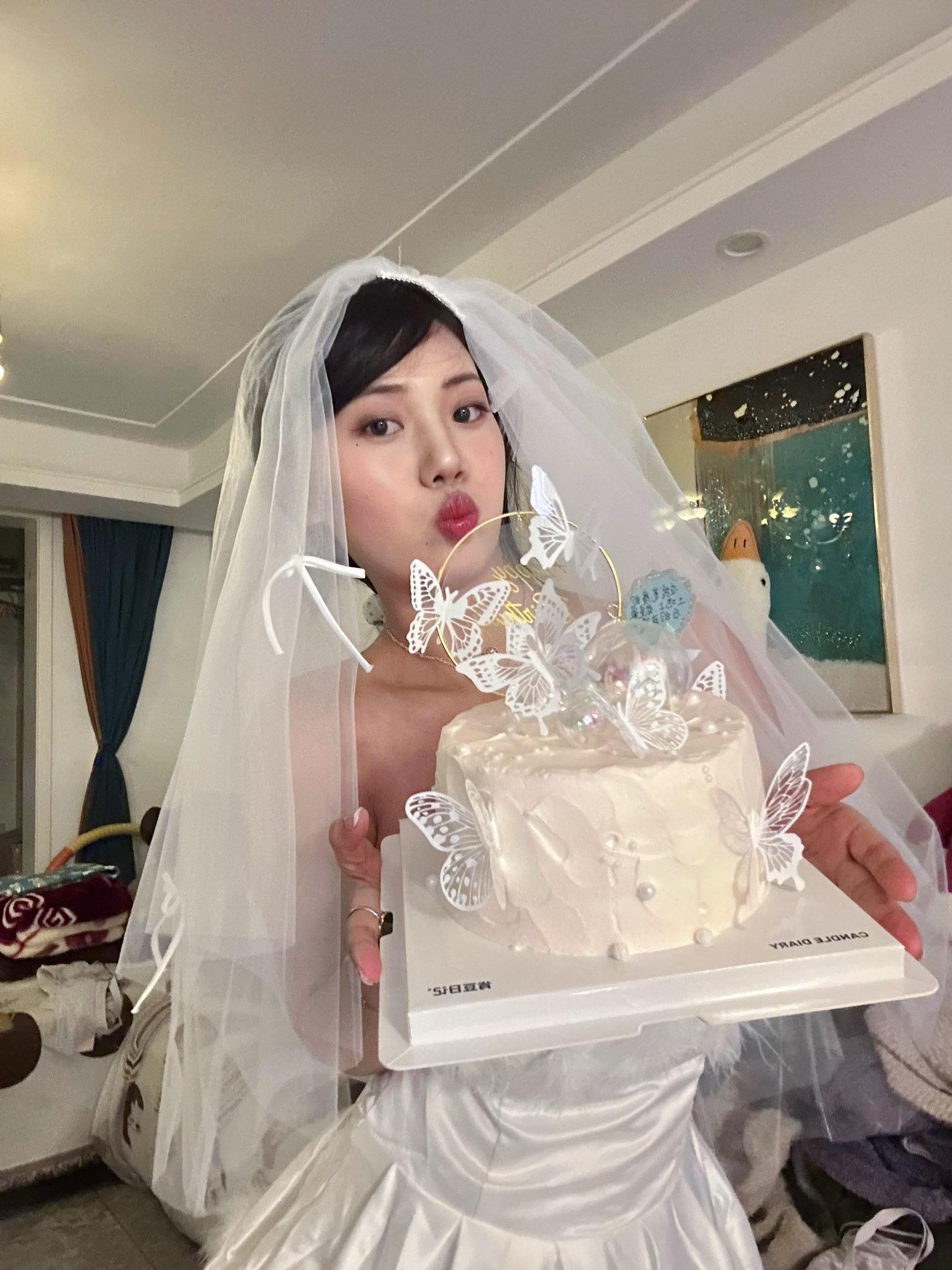 🫐今天23岁啦 ～   🍰