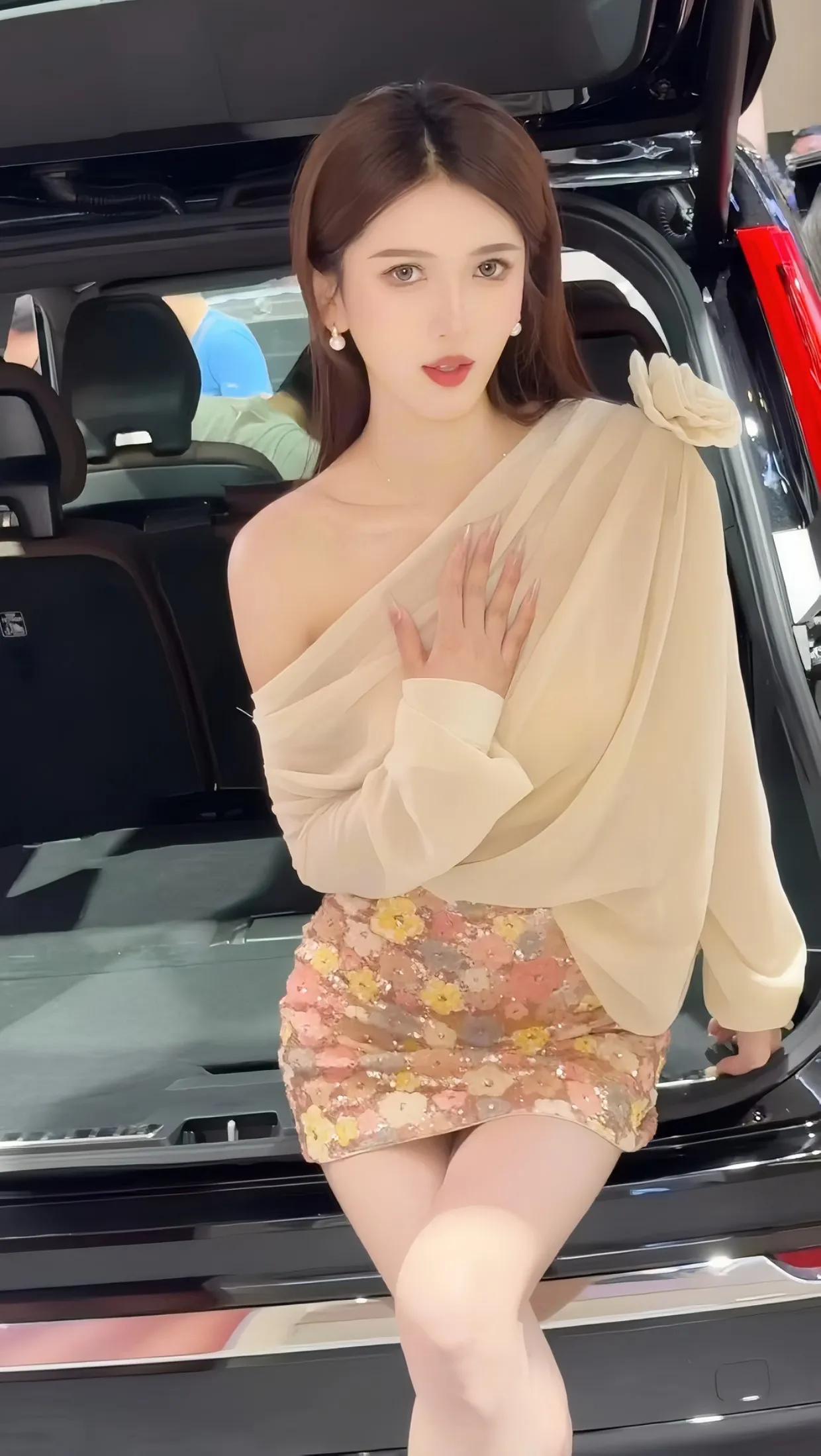 #风情万种的气质美女是怎样炼成的?#