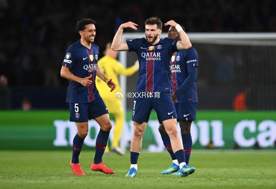 欧冠半决赛首回合上演了一场精彩程度爆表的传世之作，巴黎圣日耳曼主场5-4战胜拜仁