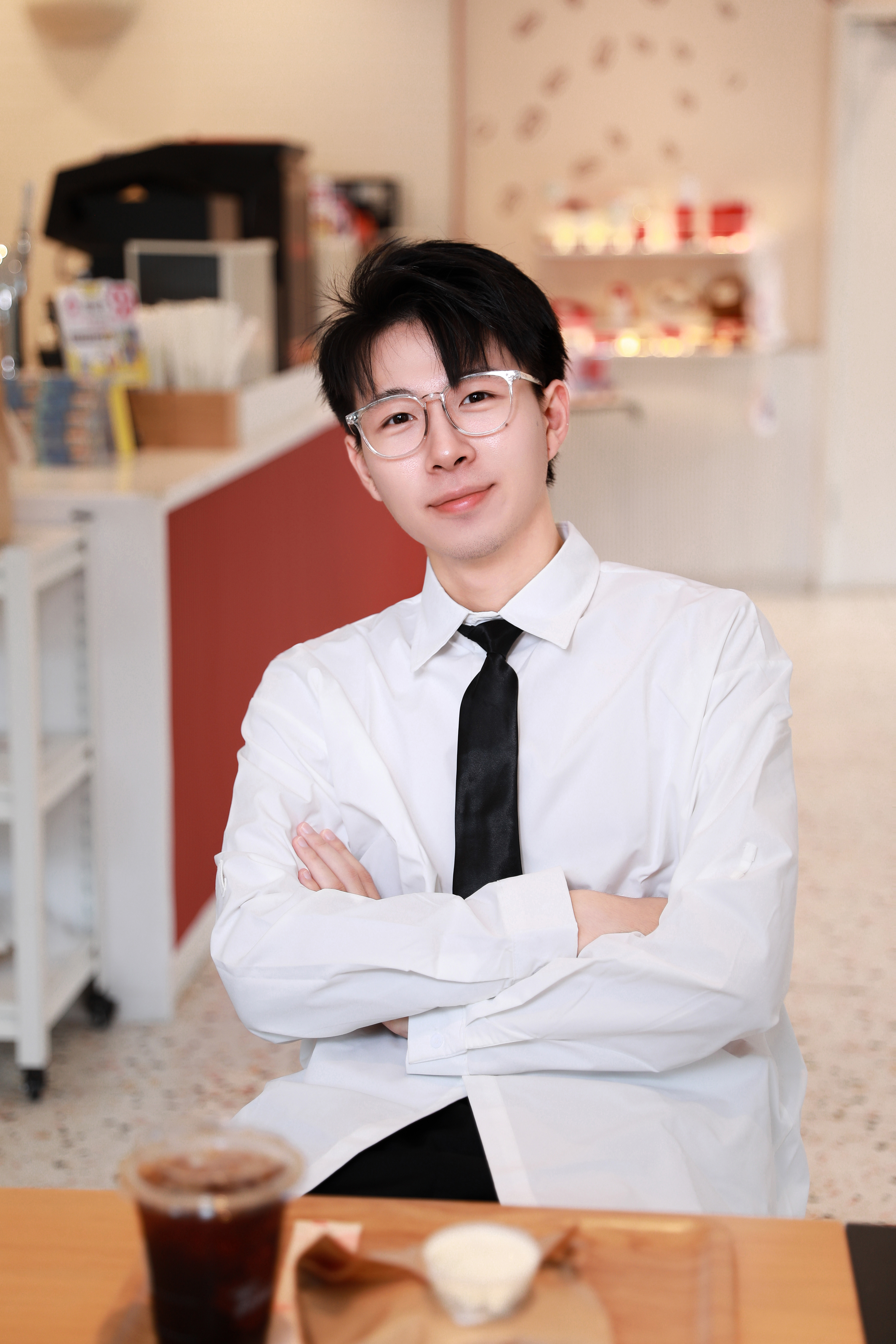 请不要叫我穷鬼，叫我西北风拥护者谢谢[干饭人][毛球]难得同事请客，贝果和美式我