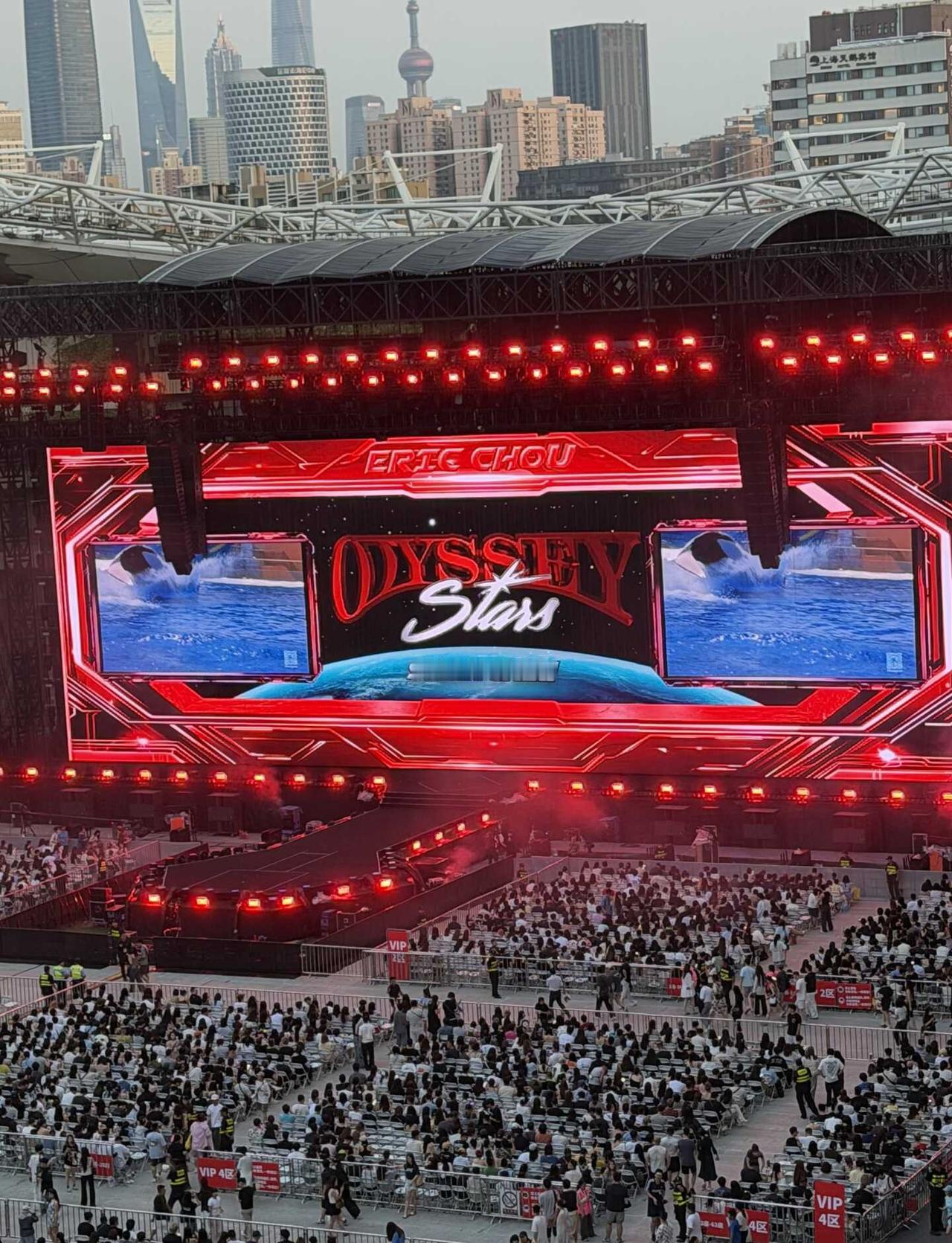 “你好不好，好想知道”，今年再次在现场和万千人同频共情💙周兴哲 巡演 上海 演