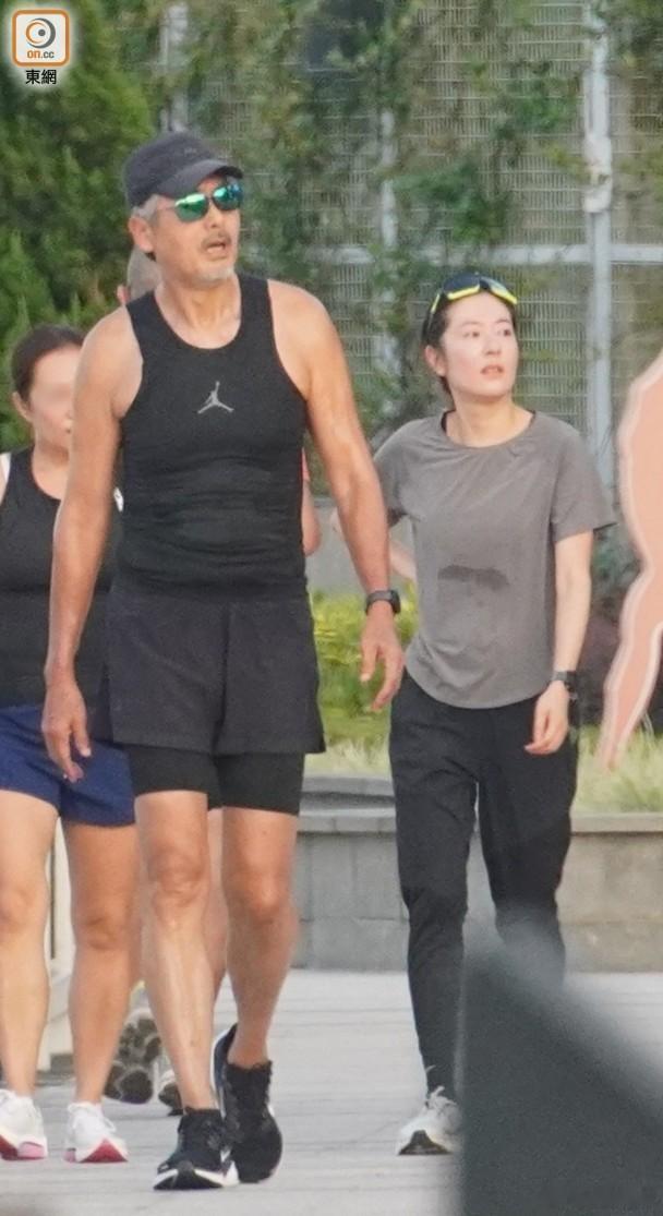唐詩詠學跑得寵　獲周潤發出手鬆骨43歲視后唐詩詠前年離巢無綫後享受生活，積極養好
