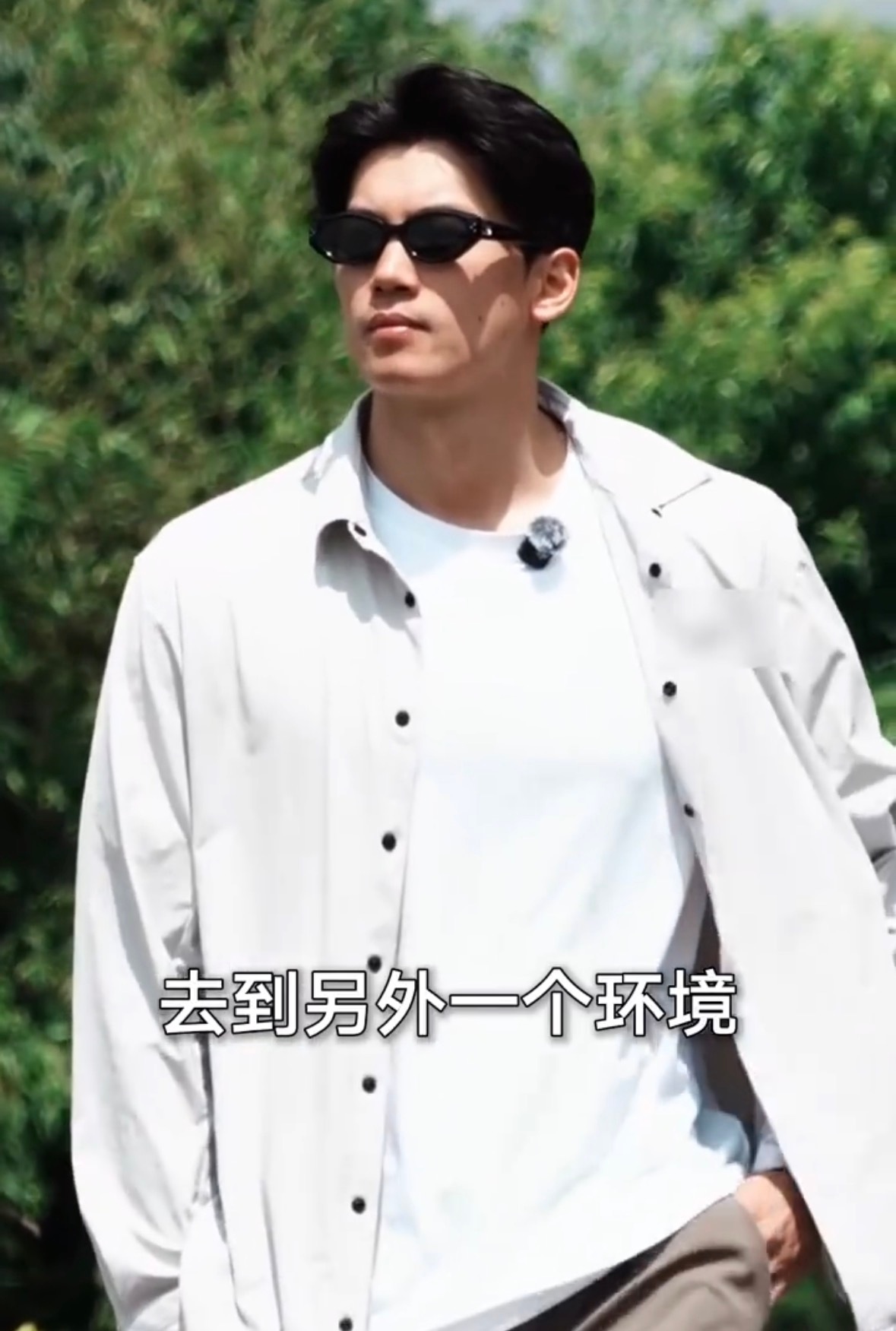 看上去酷酷的其实我们喜欢甜甜的橙汁～