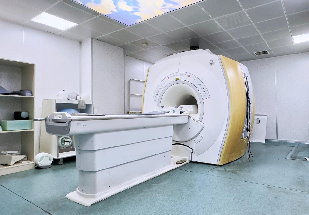 一个人被忘在核磁共振仪里面6小时，是什么感觉？
2月26日深夜，唐先生到原来做核