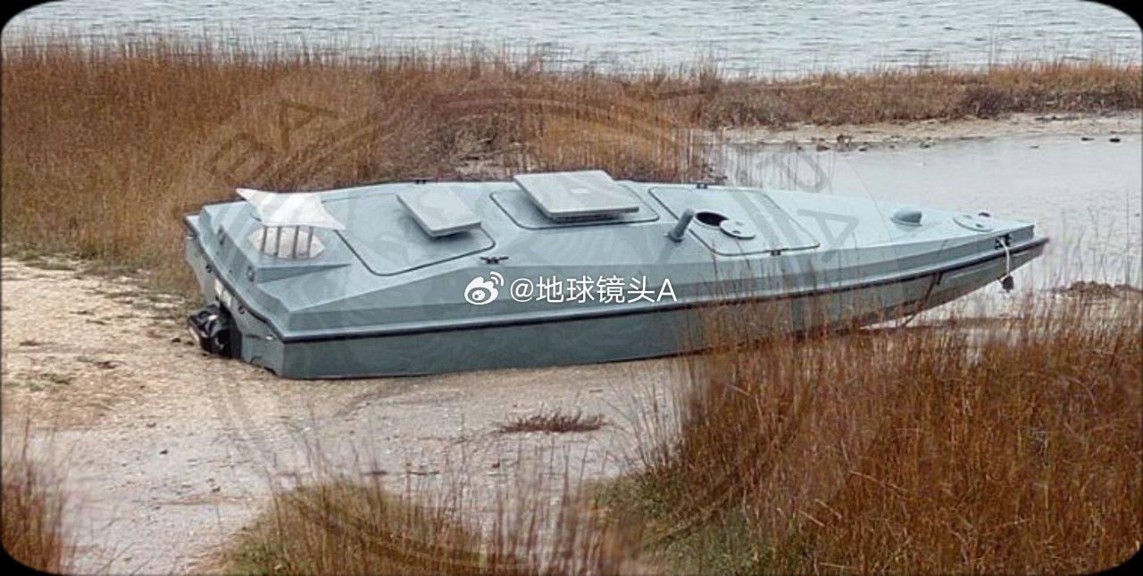 乌克兰自杀式无人艇被俄军缴获
11月21日晚，一艘乌克兰自杀式无人艇“马古拉V5