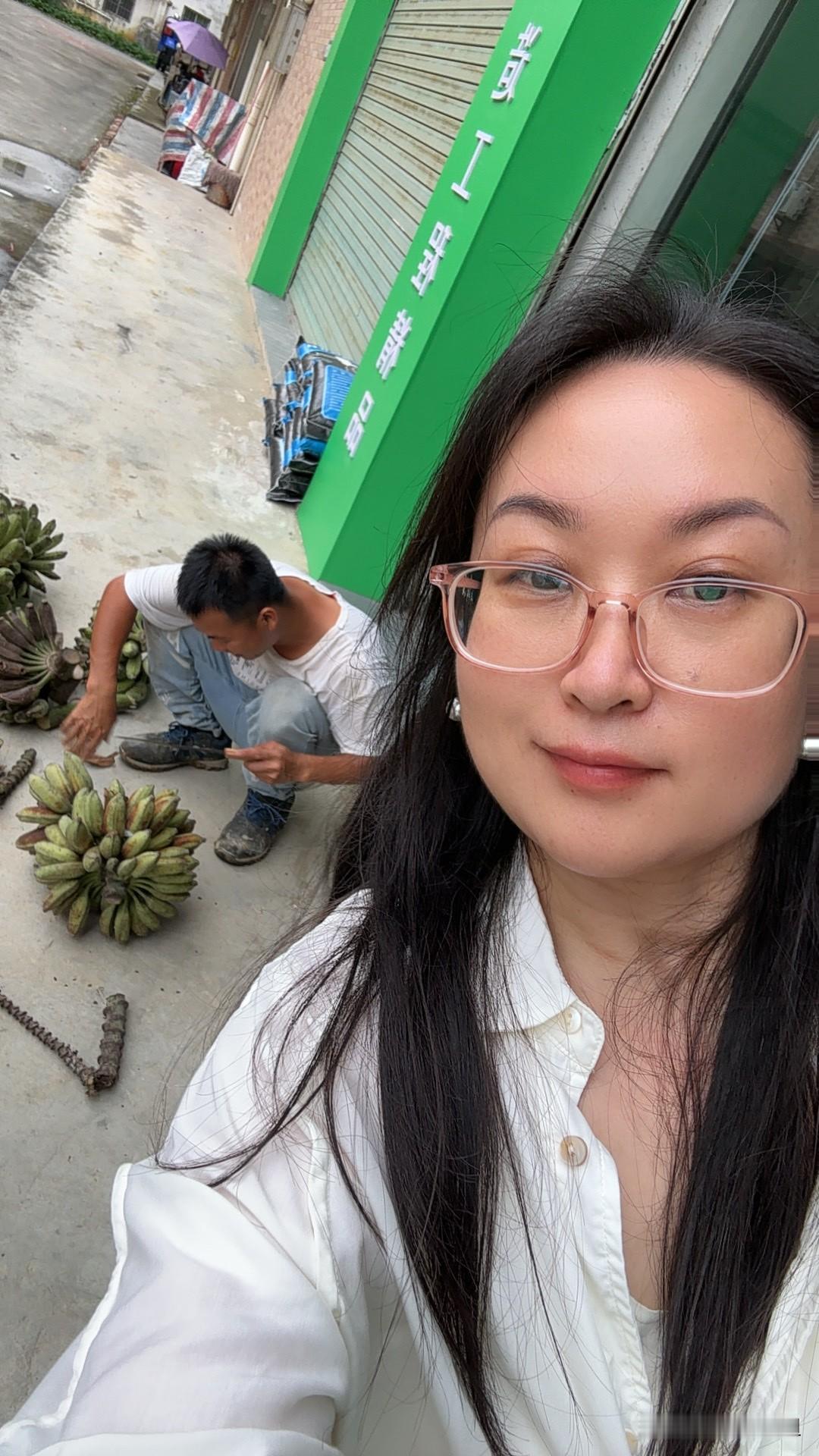 来到英德虽然压力也很大，但比起大项目那里至少在这里我还能自己安排，还能歇一口气，