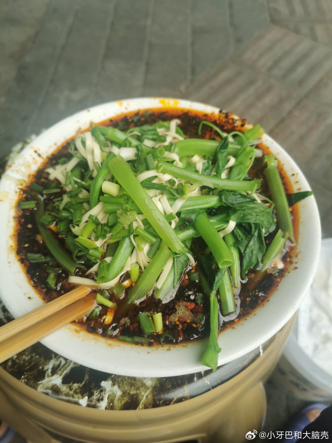 麻辣隔壁，老子的宝藏店被本地一个探店博主弄上哆嗦音了，老子今天十二点来都差一点点