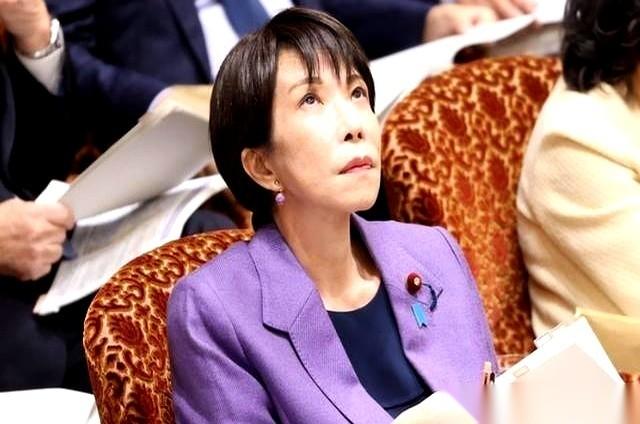 东风快递一点火，对岸那些雷达、跑道、指挥所，几个小时内就会全盘“熄灯”。
别再拿