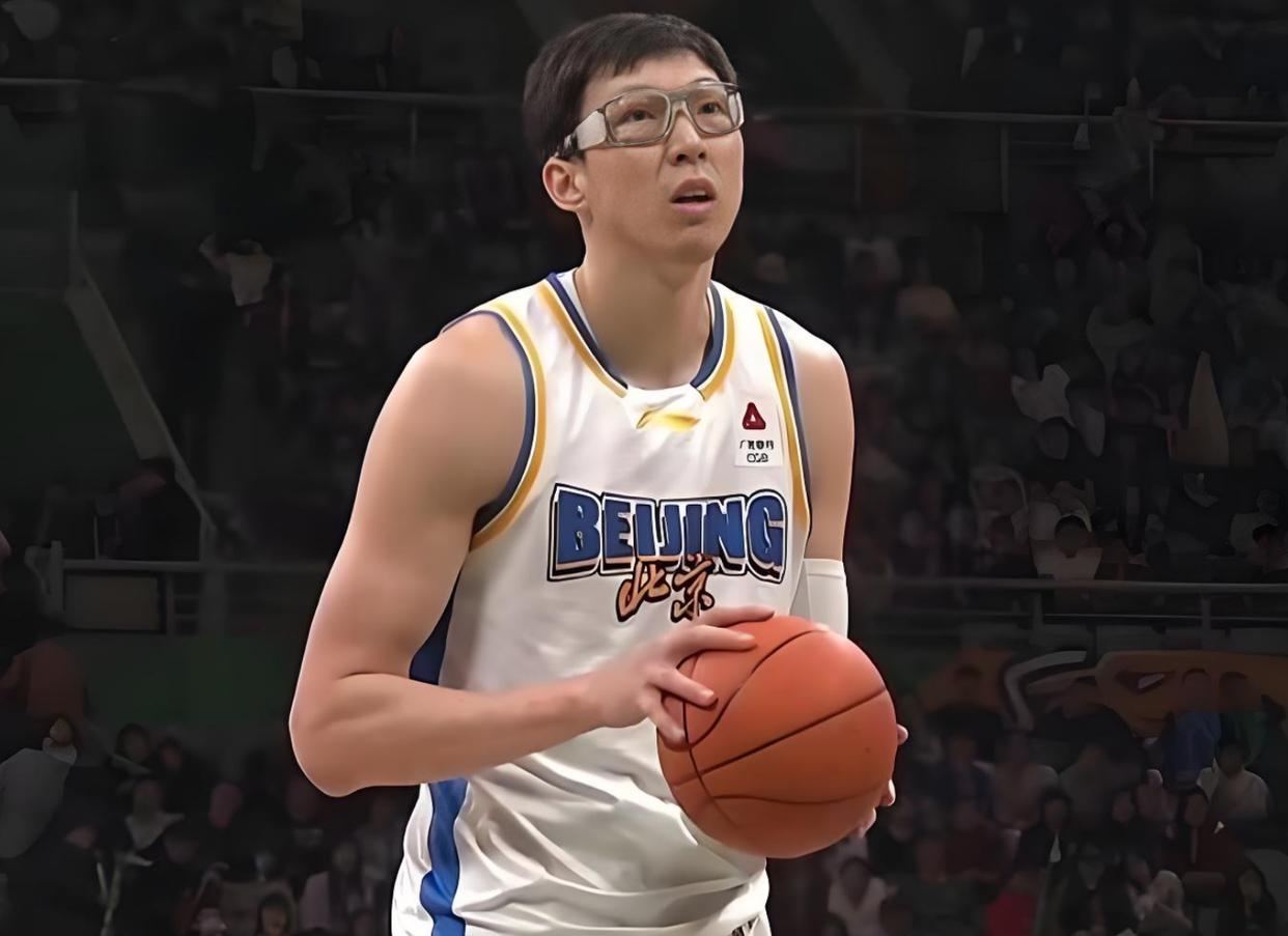 周琦8罚0中，CBA当务之急是给这些老爷球员降薪！

周琦可是我们CBA本土的头