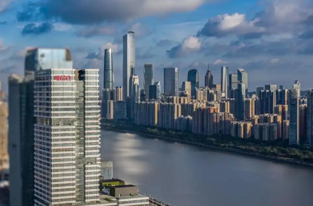 有点反常，唯品会的1000万超V用户里，大多数却不在北上广深？

数据显示，唯品