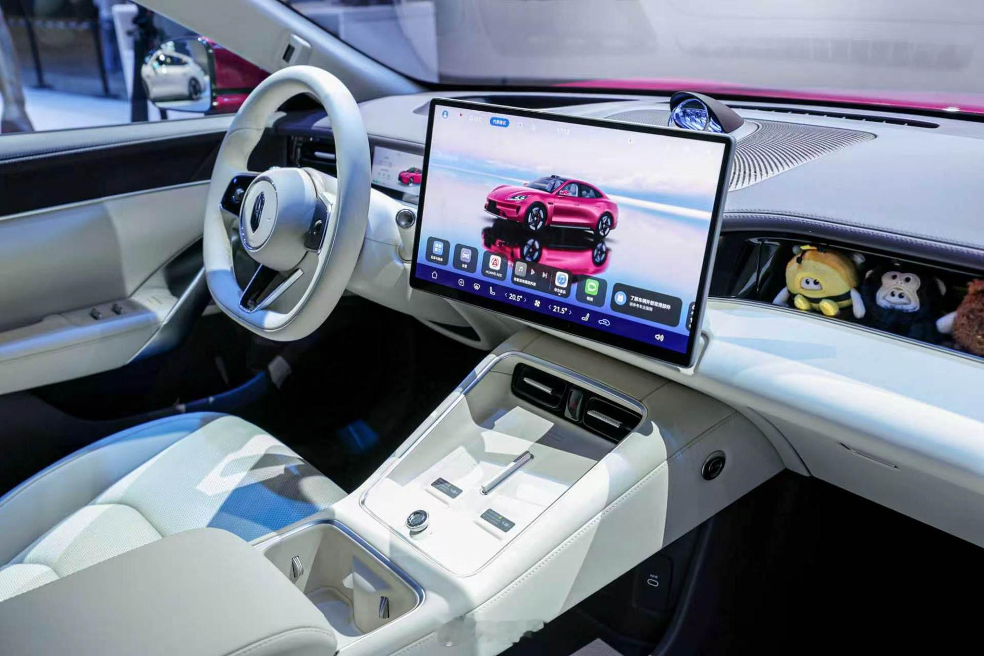 在2026北京车展上，尚界品牌携刚刚上市的Z7与Z7T双车亮相，并与首款车型H5