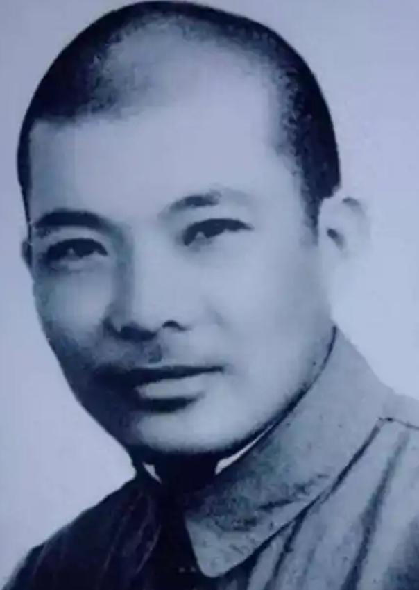 1941年，牛子龙杀掉了军统豫站站长，没过多久，上级请他喝酒，想借机除掉他，牛子