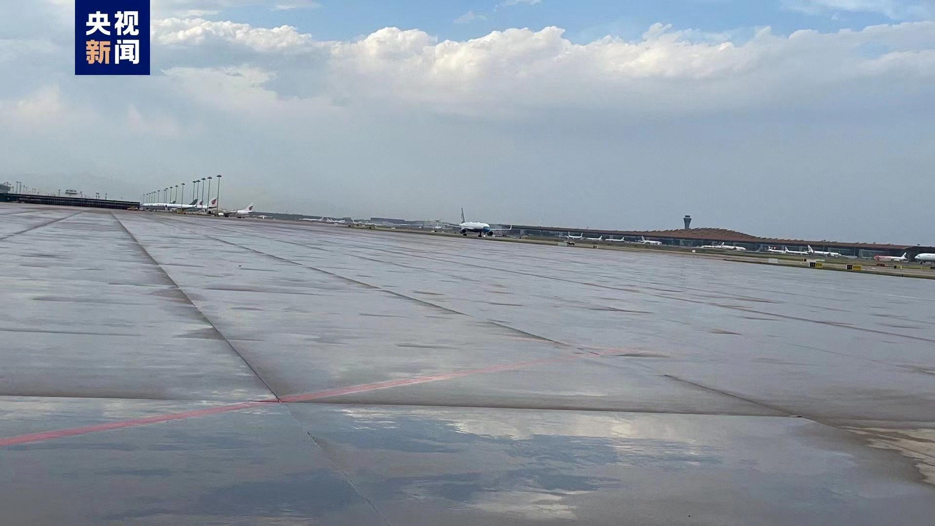 #美财政部部长抵达北京#【#耶伦抵达北京#】今天，美财政部部长珍妮特·耶伦抵达北