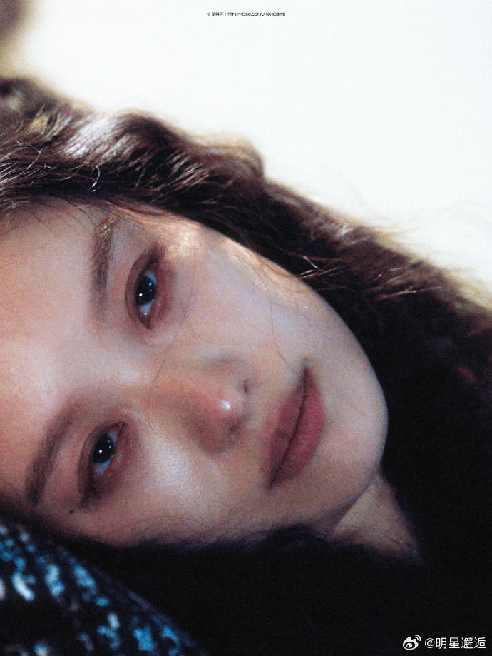 倪妮 截不到丑图倪妮新剧预告每一帧都美到失语，随便暂停都是神级画面，光影角度再刁