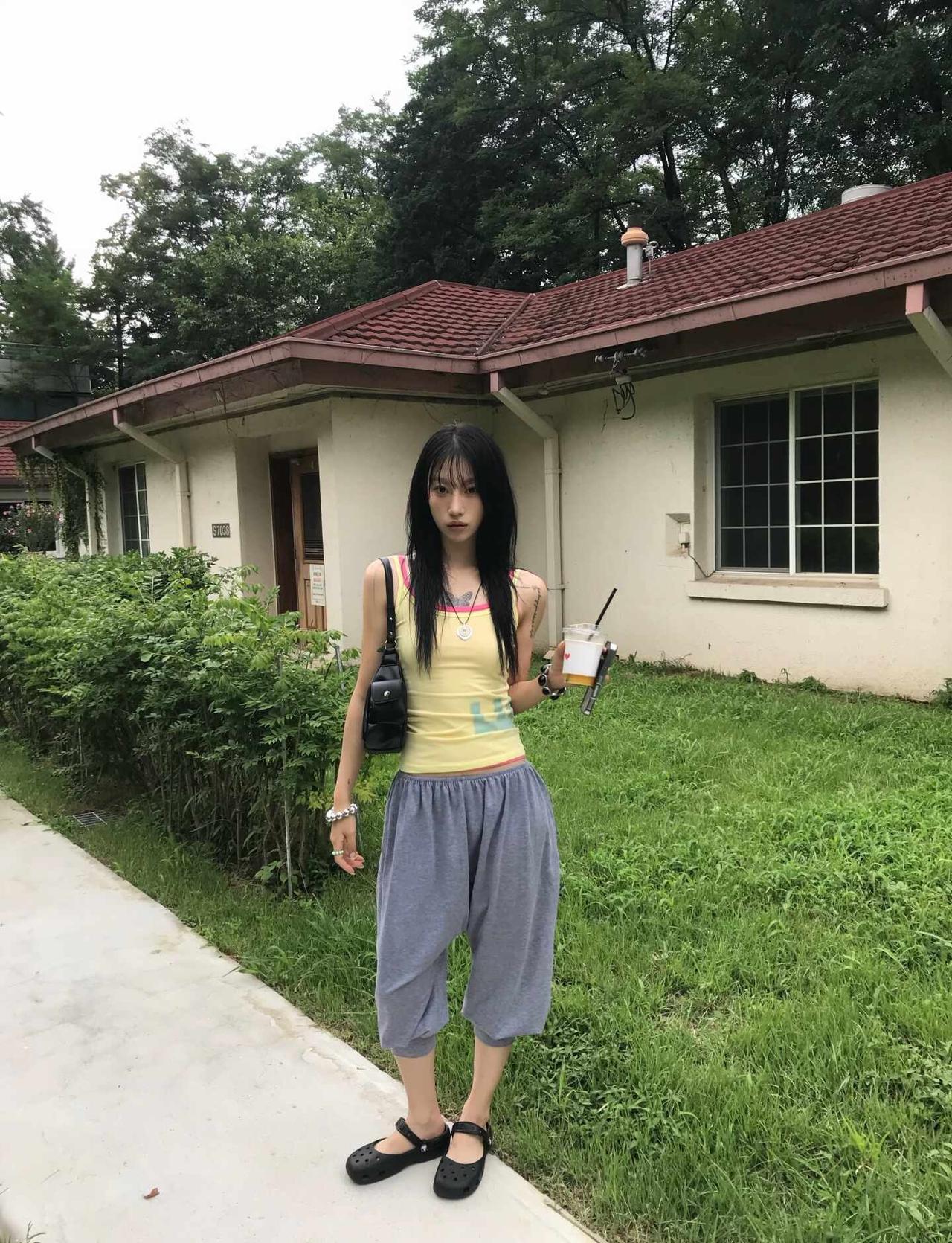 ig🇰🇷博主｜@banjuiya
最近好爱在ins上看一些韩女穿搭
好有古早