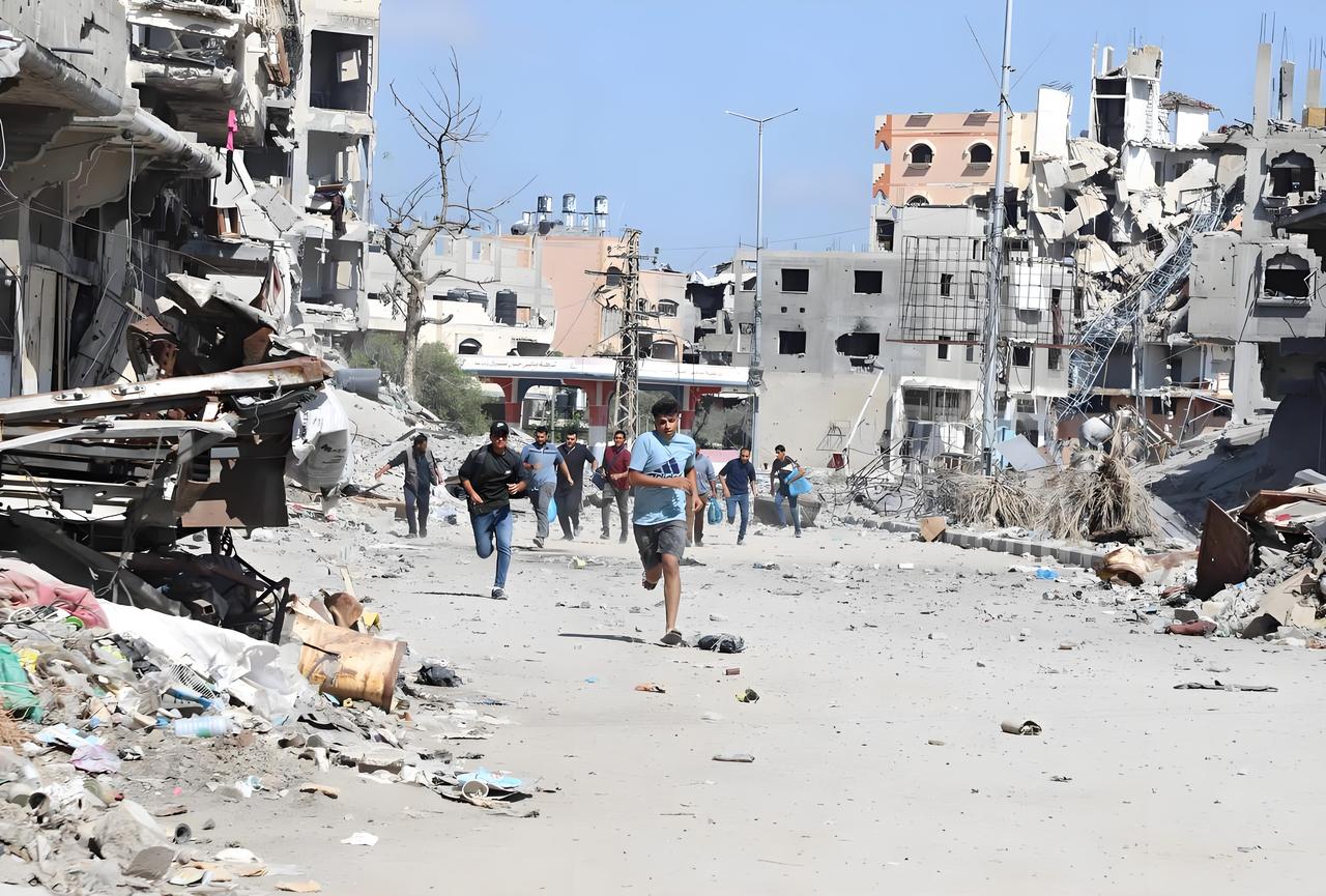 中东为何战乱不休？撕开百年乱象的真相，太戳心！
 
有人说，中东是被上帝遗忘的角