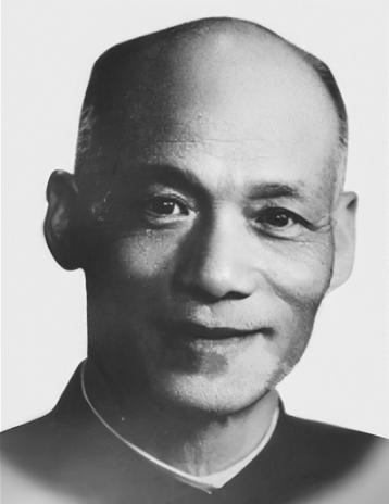 国军这个兵团司令，老婆孩子被扣在台湾，他仍坚持带10万大军起义。 
1949年秋