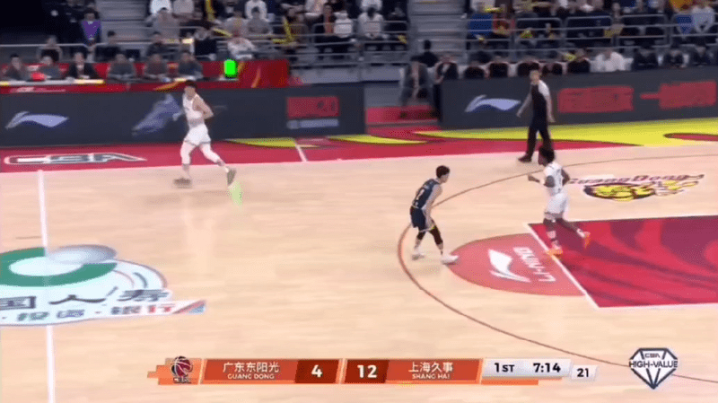 深度剖析全明星票王徐杰战上海为何陷入低迷1. 防守负荷陡增，防守透支拖累进攻。随