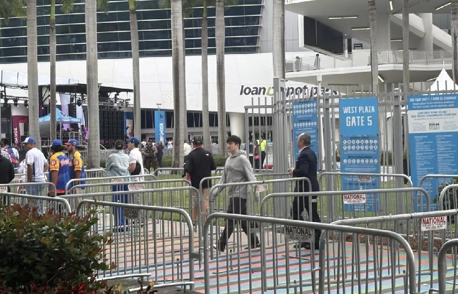 樊振东在迈阿密被无视了，老外根本不认识他！

3月25日，樊振东空降美国佛罗里达