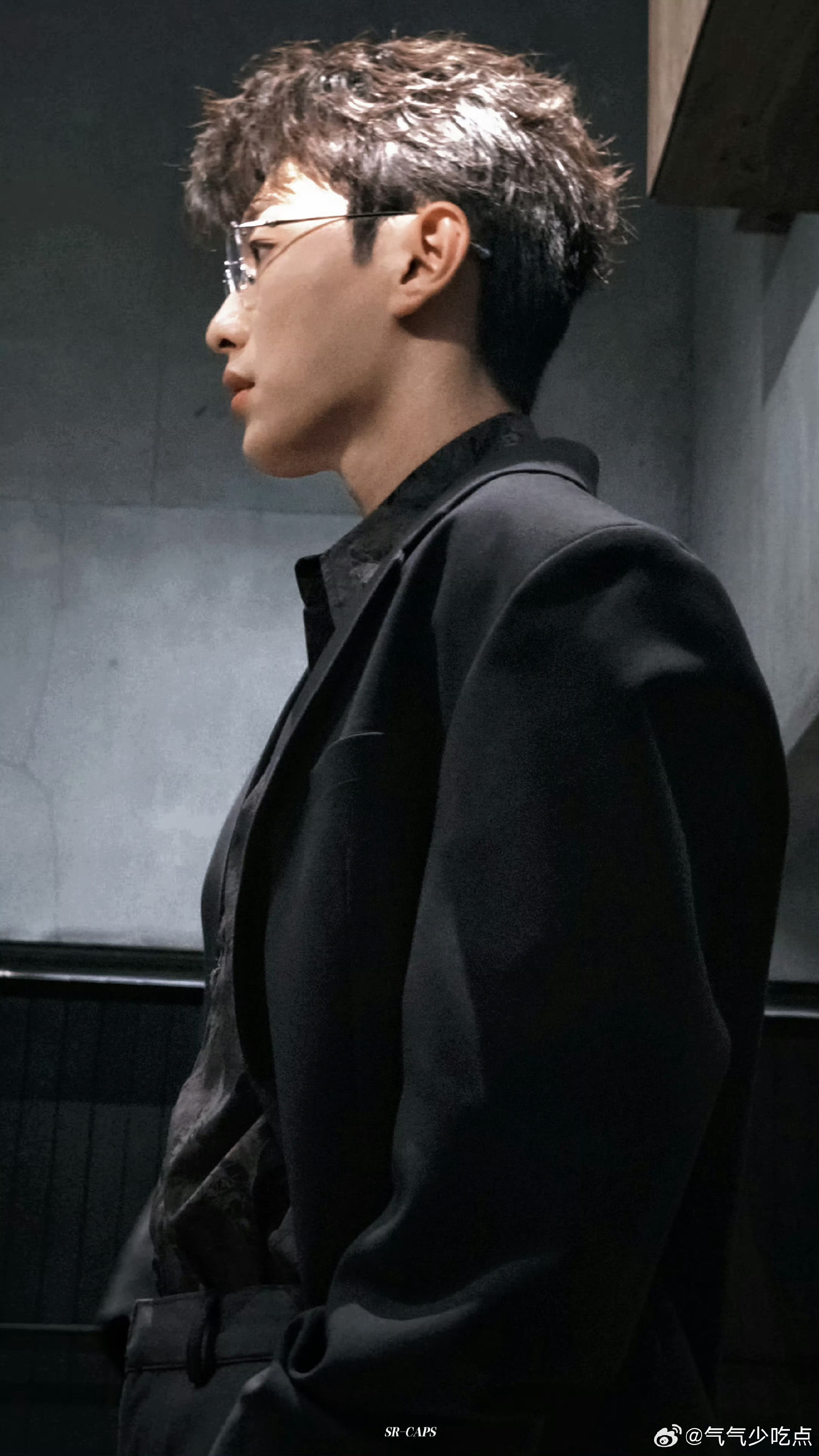 原来代旭会杂技代旭上综艺是真有才艺嘉宾起哄让他露一手，他笑着说“别期待太高”，结