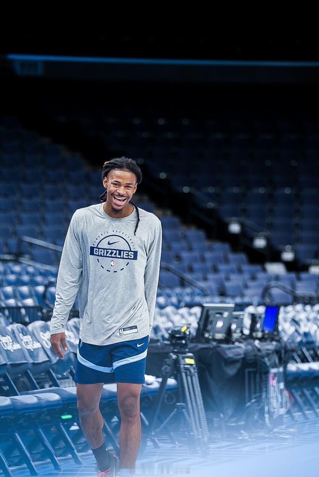 主场适应场地🏆NBA杯赛 ​ cr：孟菲斯灰熊 ​​​