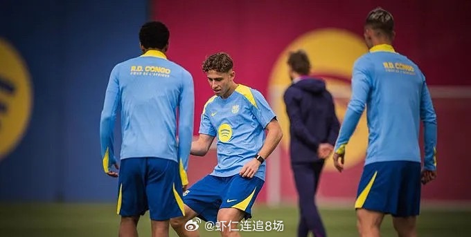 据西班牙《世界体育报》报道，巴塞罗那今天在所有国脚回归后进行了第一次训练，以备战