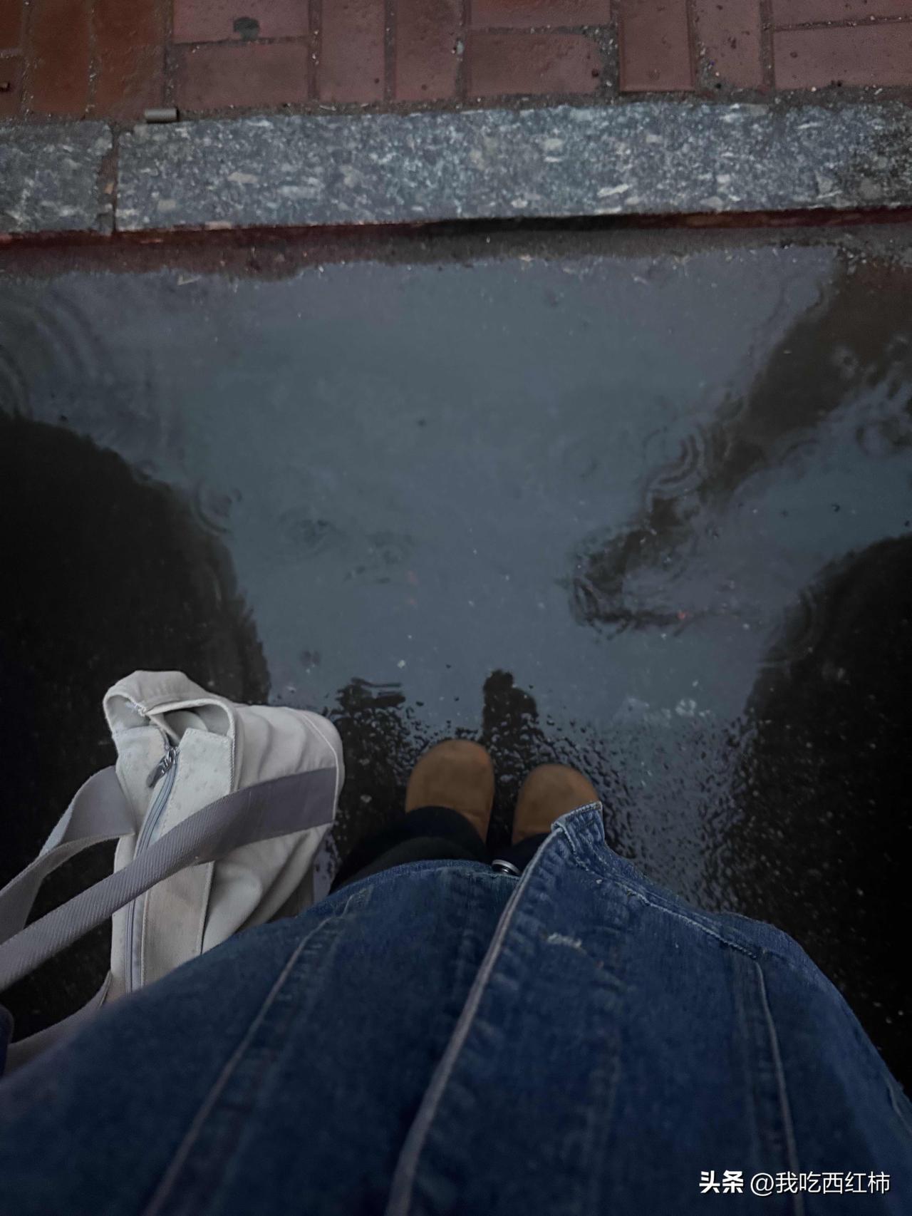 2026年的1月1号结束了3年多的感情，基本上每天都在一起，我们一起创业，一起旅