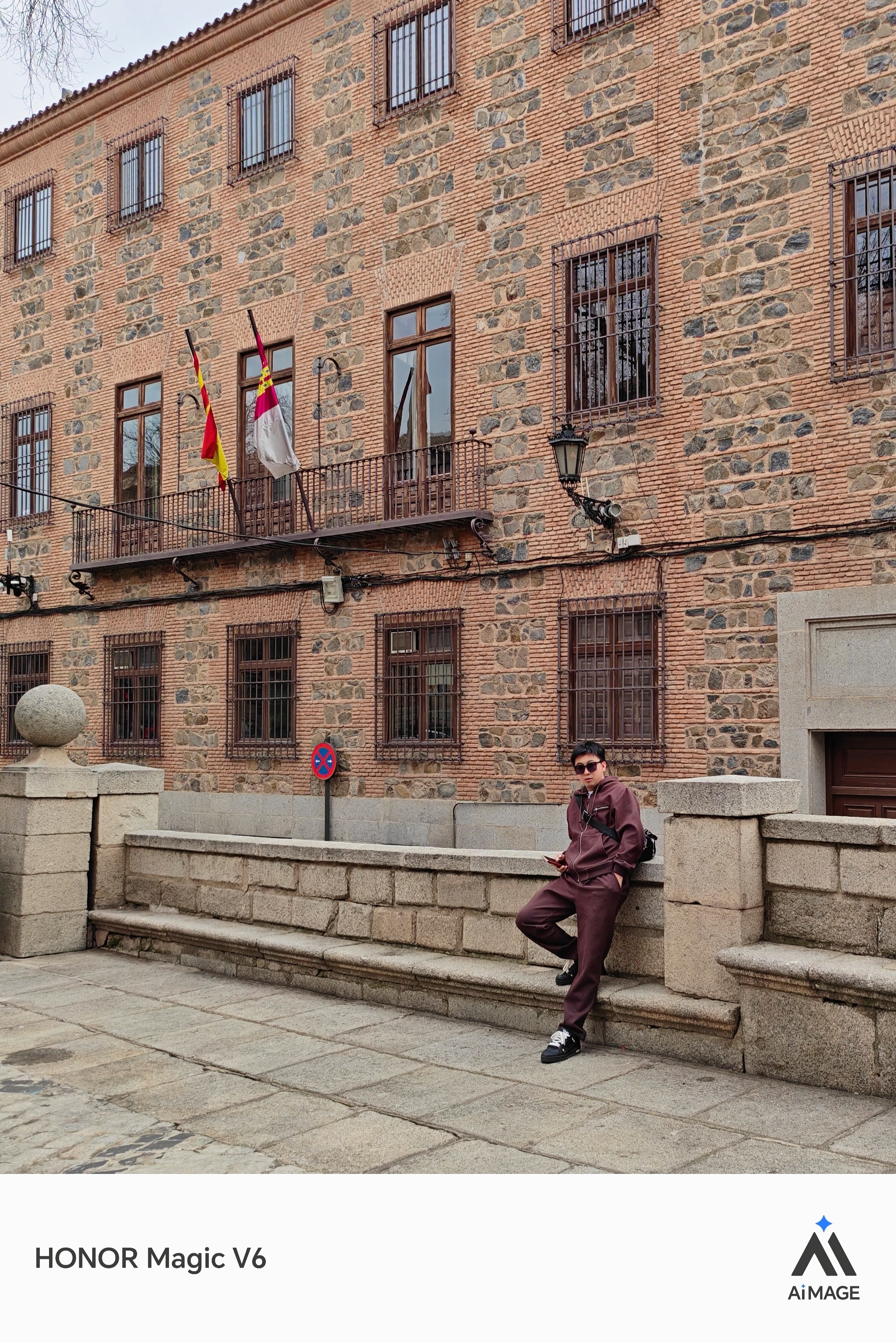 成年男性腰围控制90cm以内女性85以内哎呀！！！那我腰围算合格了，没有大肚子