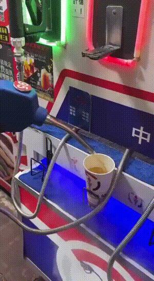 加油站改行了