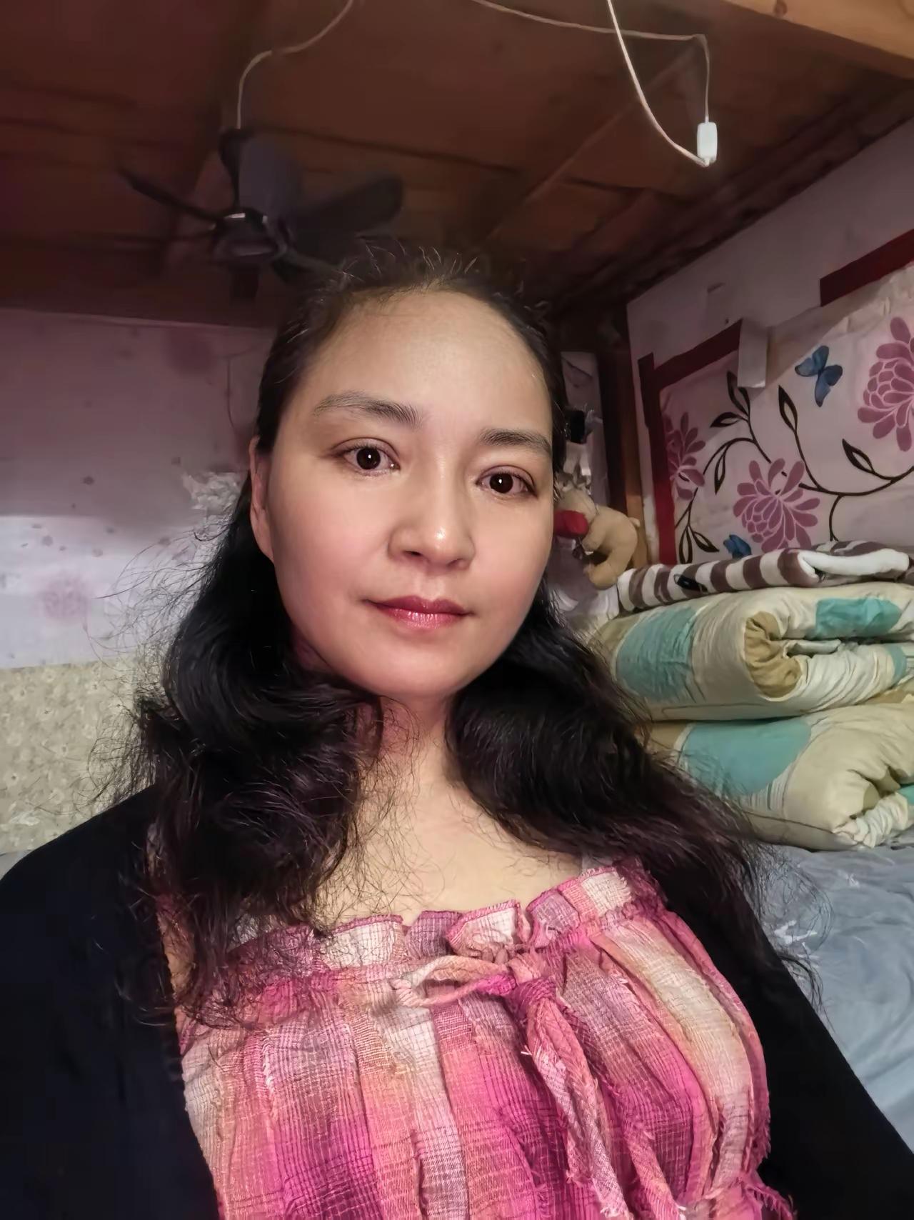 工厂打工20年了，如今还住着300元的出租屋，打工什么时候的个头