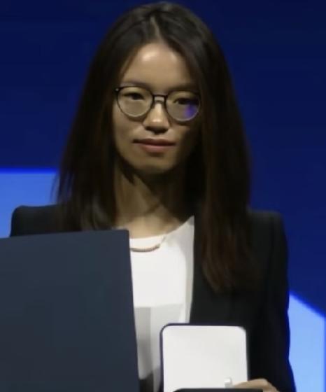 为什么王虹没有感谢北大的导师，
原因大概有3点：

第一点是很多人都忽略的行业规