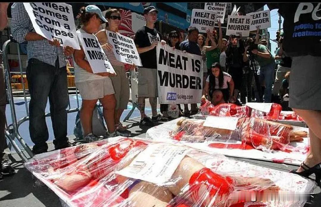 #美媒坐实斩杀线：每天约20万人卖血#伟大导师马克思说:资本来到世间，每个毛孔都