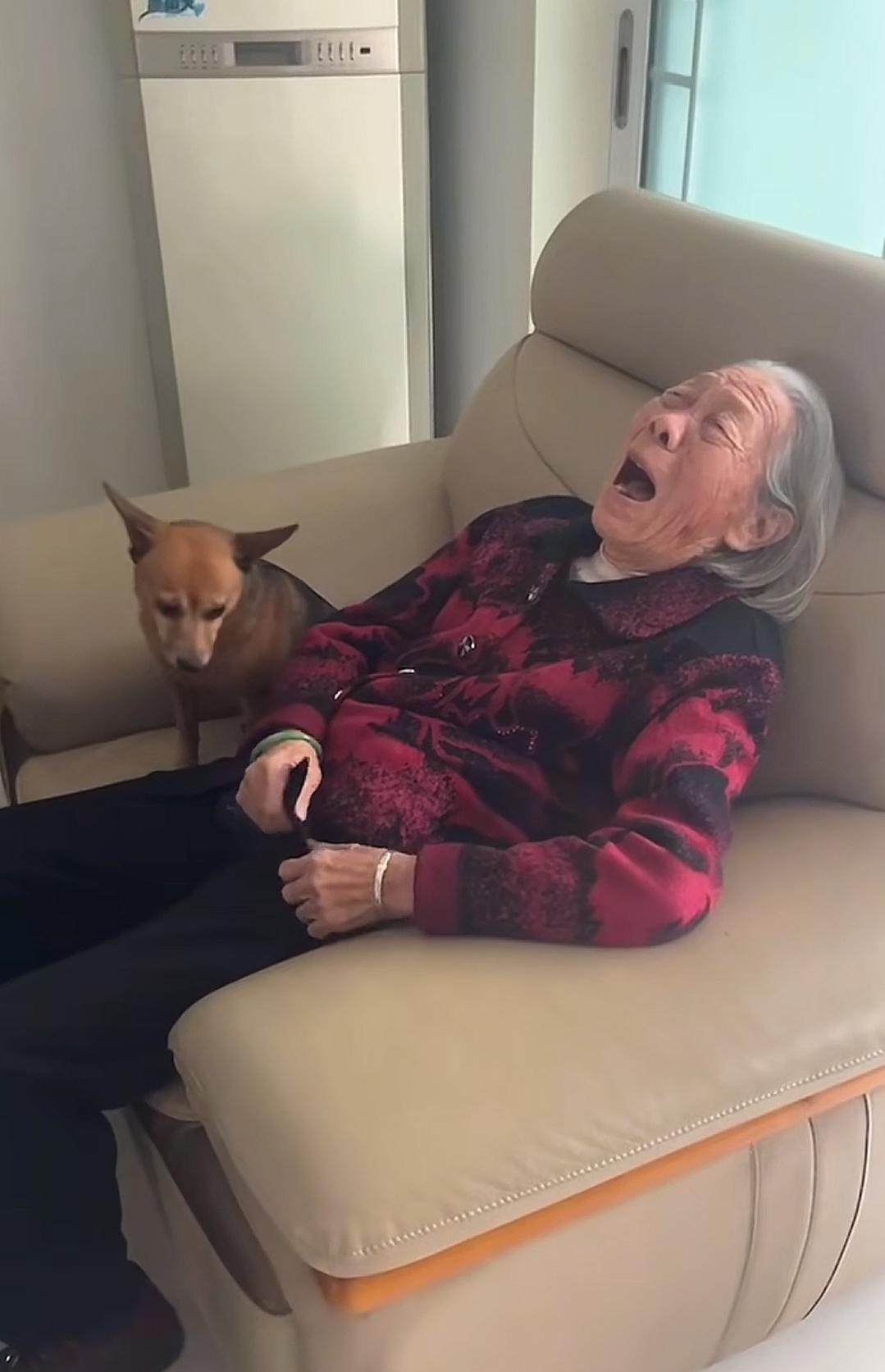 一位母亲在女儿出嫁前，突然收回给女儿的陪嫁，究竟是母亲狠心，还是女儿过分？
事情