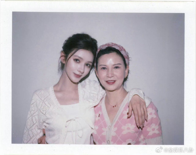 张予曦闺蜜式母女的天花板这样的母女关系太让人羡慕了，像闺蜜一样能说心里话，没有隔