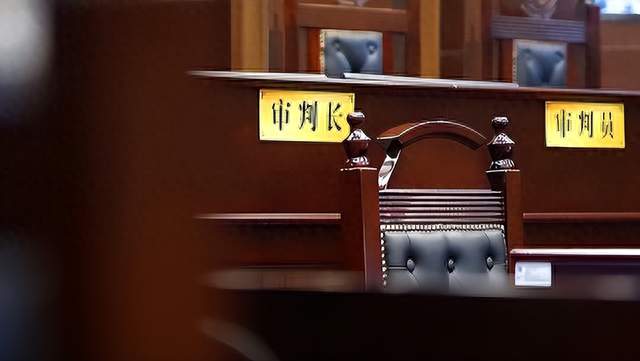零容忍！新规重磅落地，不管在职退休，办错案一律终身追责！